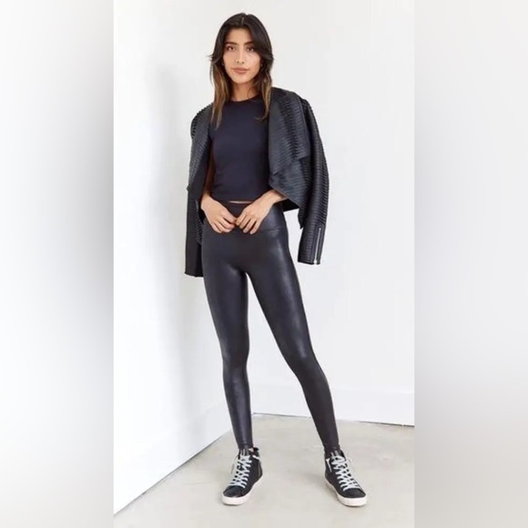 Spanx By Sara Blakely Black Faux Leather Leggings, Size Medium - Picture 1 of 12